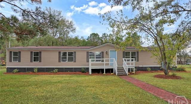 Photo of 302 Mockingbird Dr, Springfield, GA 31329