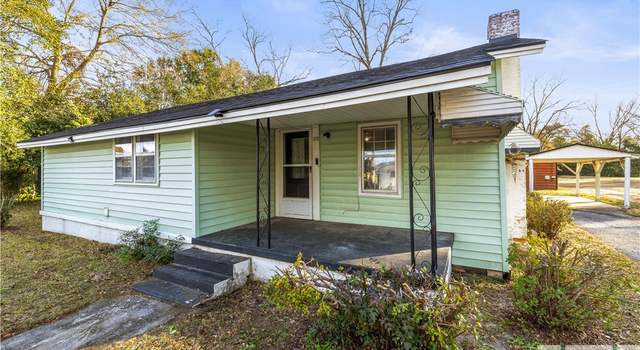 Photo of 213 W Mendell Ave, Glennville, GA 30427