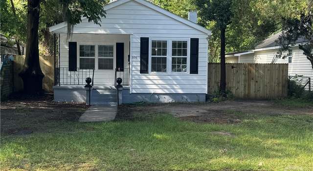 Photo of 2109 E 37th St, Savannah, GA 31404