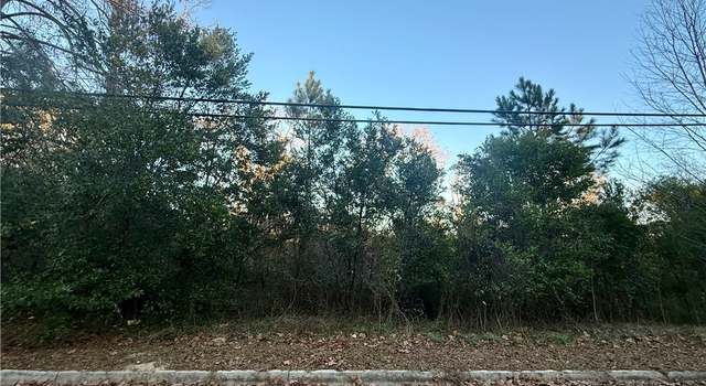 Photo of 301 S Hull St, Sylvania, GA 30467