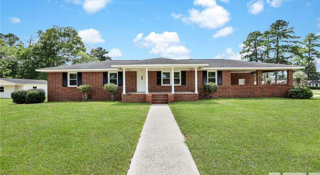 Photo of 110 N Claxton Ave, Claxton, GA 30417