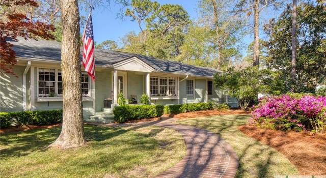 Photo of 52 Richmond Dr, Savannah, GA 31406