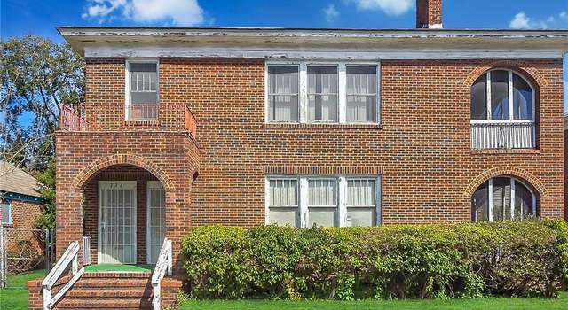 Property at 726 E 40th St, Savannah, GA 31401, 4 beds, 2 baths