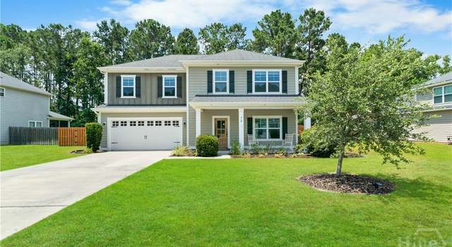 Property at 70 Bowridge Dr, Richmond Hill, GA 31324, 4 beds, 3.5 baths