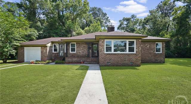 Photo of 733 E Derenne Ave, Savannah, GA 31405