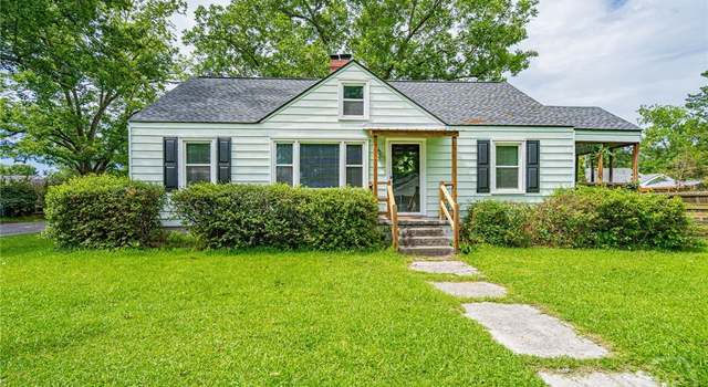 Photo of 177 E Burkhalter St, Pembroke, GA 31321