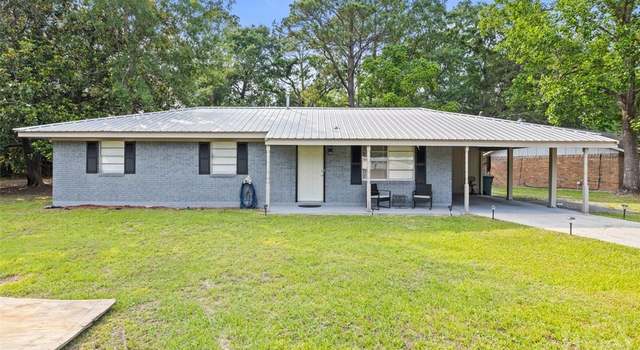 Photo of 641 2nd St, Hinesville, GA 31313