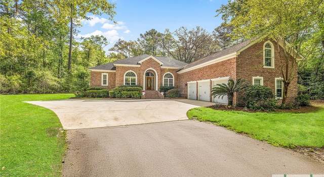 Photo of 335 Buckland Hall Rd, Richmond Hill, GA 31324