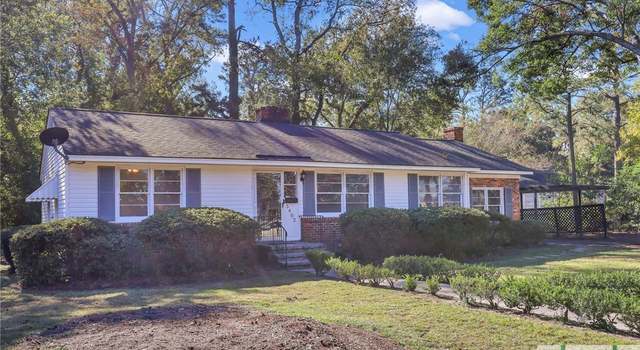 Photo of 5402 E Waters Dr, Savannah, GA 31406