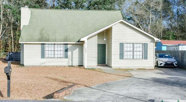 Photo of 1334 Forest Lake Dr, Hinesville, GA 31313