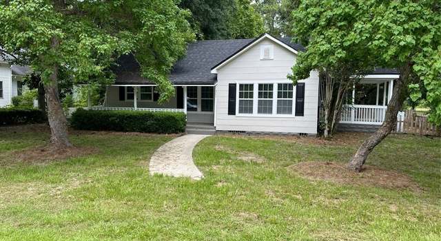 Photo of 211 E Lane St, Brooklet, GA 30415