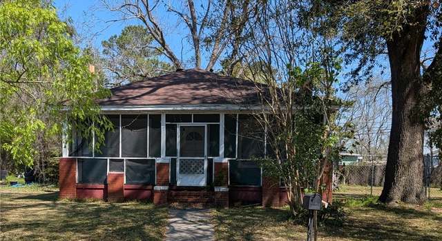 Photo of 2010 Palmetto Ave, Savannah, GA 31405