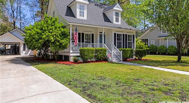 Photo of 90 Cottage Ct, Richmond Hill, GA 31324