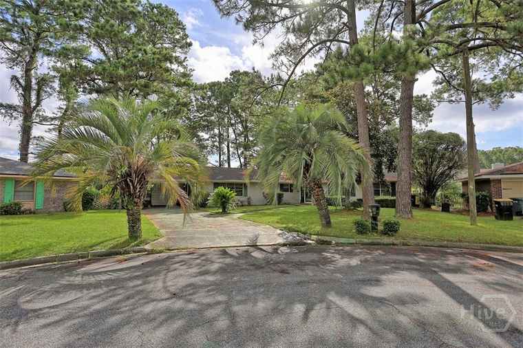 Photo of 1416 Claremont Cir Savannah, GA 31405
