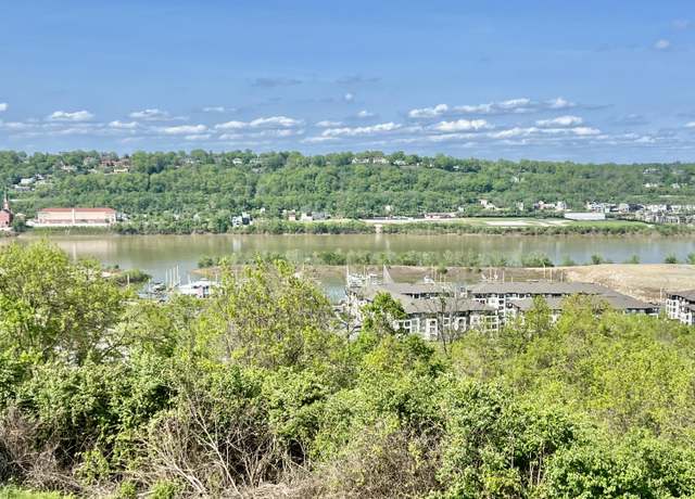 Property at 440 Riverpointe Dr #3, Dayton, KY 41074, 3 beds, 2 baths