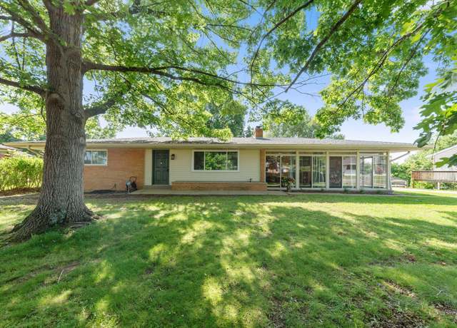 Property at 5371 Skyline Dr, Highland Heights, KY 41076, 2 beds, 2 baths
