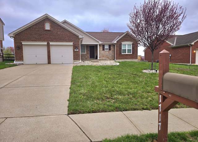 Property at 1717 Bingham Cir, Hebron, KY 41048, 3 beds, 2 baths