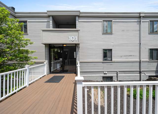 Property at 101 Winding Way Unit D, Covington, KY 41011, 2 beds, 2 baths