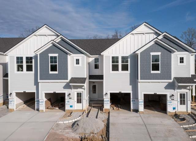 Property at 2652 Timberside Dr, Hebron, KY 41048, 2 beds, 2.5 baths