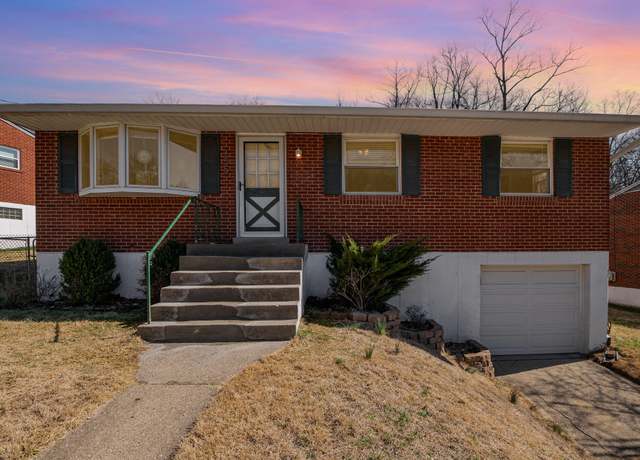Property at 155 Valley View Dr, Southgate, KY 41071, 3 beds, 2 baths