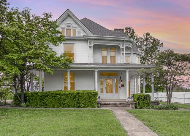 Property at 210 Sunset Dr, Williamstown, KY 41097, 5 beds, 3.5 baths
