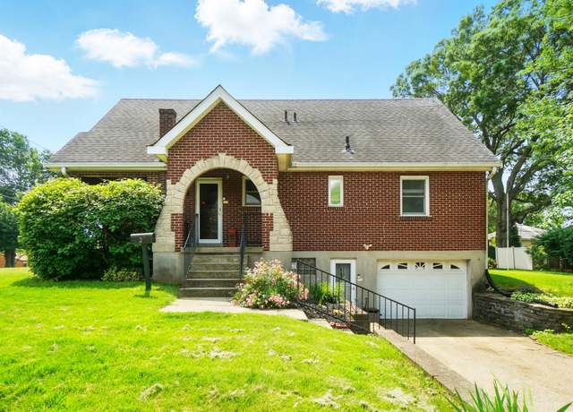 Property at 2 W Crittenden Ave, Fort Wright, KY 41011, 4 beds, 2.5 baths