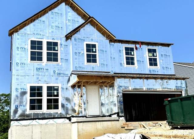 Property at 10490 Fairbourne Dr, Covington, KY 41015, 3 beds, 2.5 baths