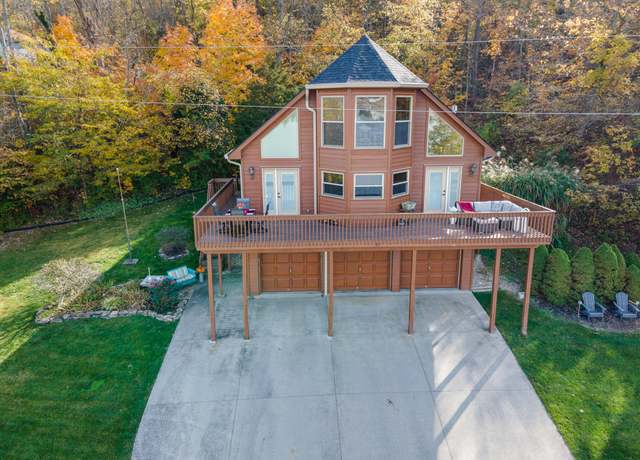 Property at 9500 Lower River Rd, Burlington, KY 41005, 2 beds, 2.5 baths