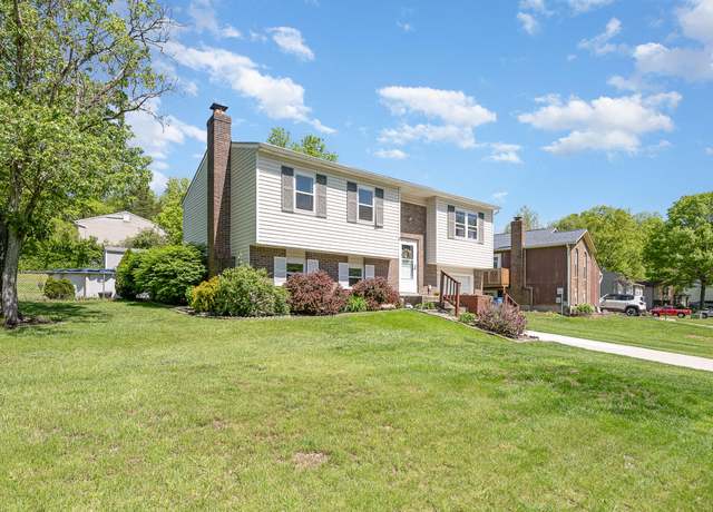 Property at 300 Brookwood Dr, Alexandria, KY 41001, 3 beds, 2 baths