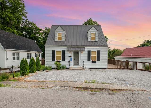 Property at 120 Cynthiana St, Williamstown, KY 41097, 2 beds, 1.5 baths