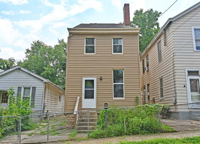 Property at 621 Watkins St, Covington, KY 41011, 3 beds, 1.5 baths