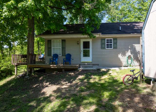 Property at 3 Scott Dr, Butler, KY 41006, 2 beds, 1 bath