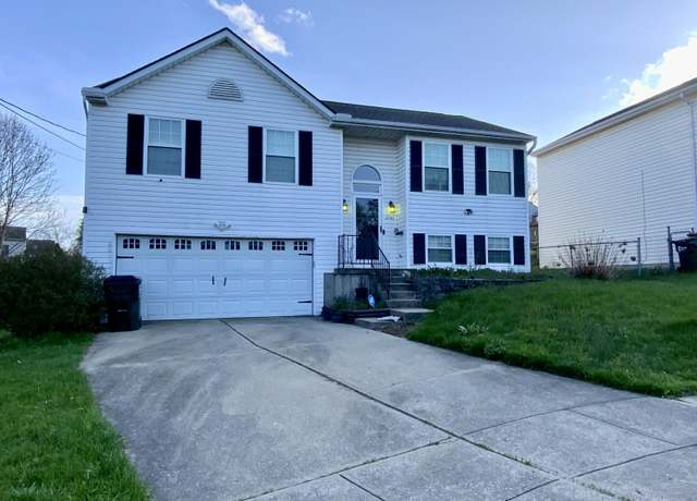 Property at 2723 Ridgecrest Ln, Covington, KY 41017, 3 beds, 2.5 baths