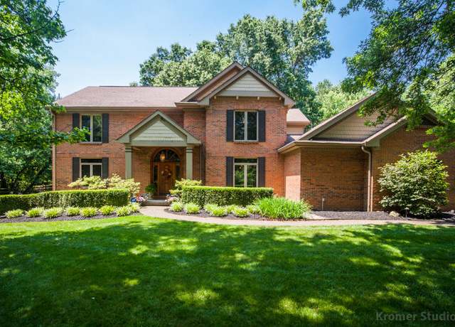 Property at 2507 Woodstone Way, Villa Hills, KY 41017, 4 beds, 3.5 baths