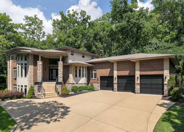 Property at 39 Michelle Ln, Fort Thomas, KY 41075, 5 beds, 4.5 baths