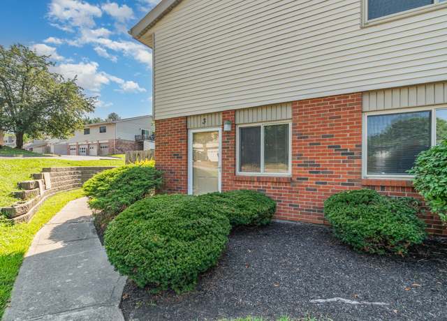 Property at 1052 Oakwood Ct #3, Independence, KY 41051, 2 beds, 1.5 baths