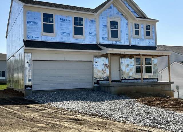 Property at 10489 Fairbourne Dr, Covington, KY 41015, 4 beds, 2.5 baths