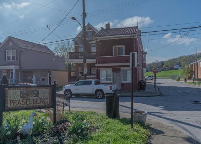 Property at 417 W 19th St, Covington, KY 41014, 3 beds, 2 baths