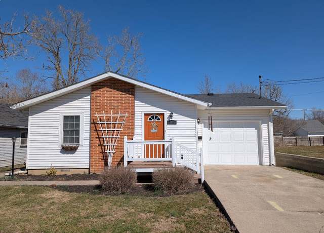 Property at 1106 Silver St, Falmouth, KY 41040, 3 beds, 1 bath