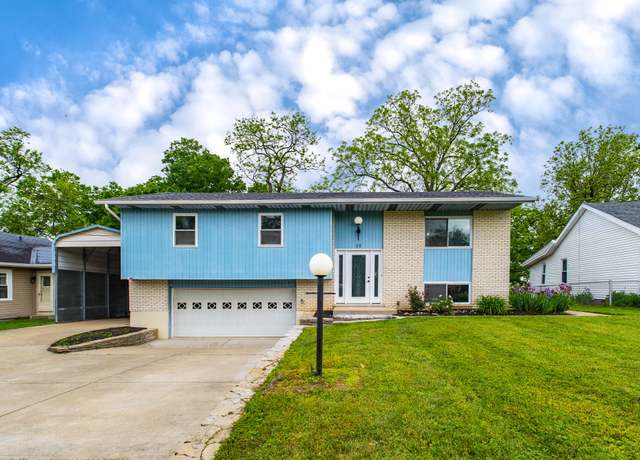 Property at 11 Veterans Dr, Highland Heights, KY 41076, 3 beds, 3 baths