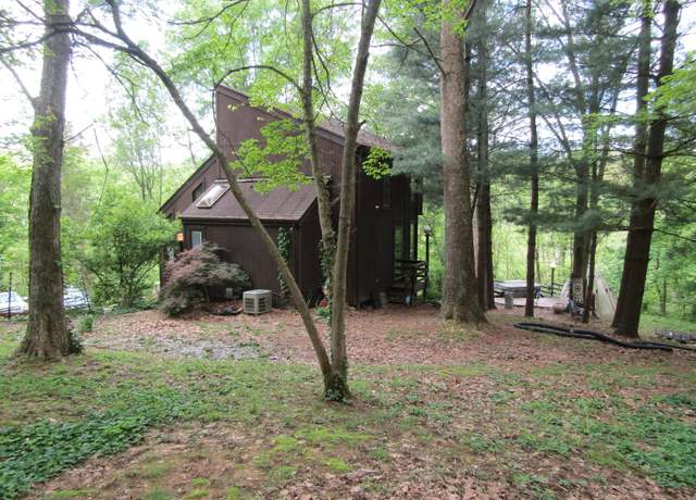 Property at 2762 8 Mile Rd, Melbourne, KY 41059, 2 beds, 1.5 baths