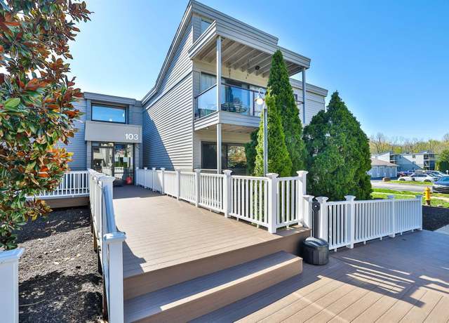 Property at 103 Winding Way Unit G, Covington, KY 41011, 2 beds, 2 baths