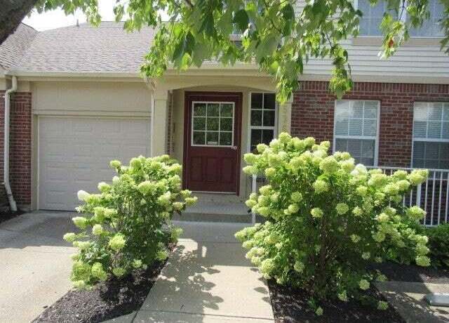 Property at 5365 Heatherstone Ct Unit 2C, Taylor Mill, KY 41015, 2 beds, 2 baths