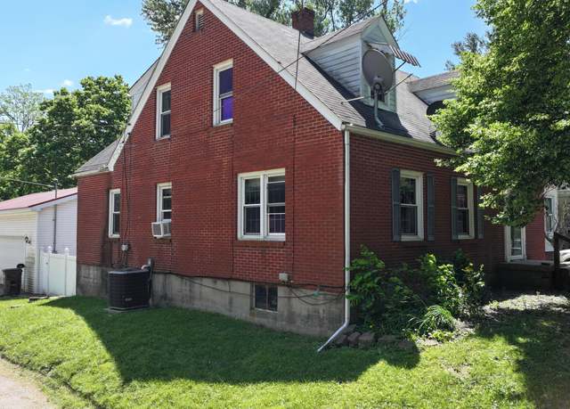 Property at 317 N Adams St, Owenton, KY 40359, 3 beds, 2 baths