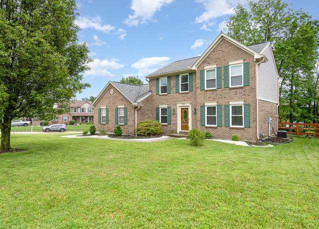 Property at 2701 Coachlight Ln, Burlington, KY 41005, 3 beds, 3 baths