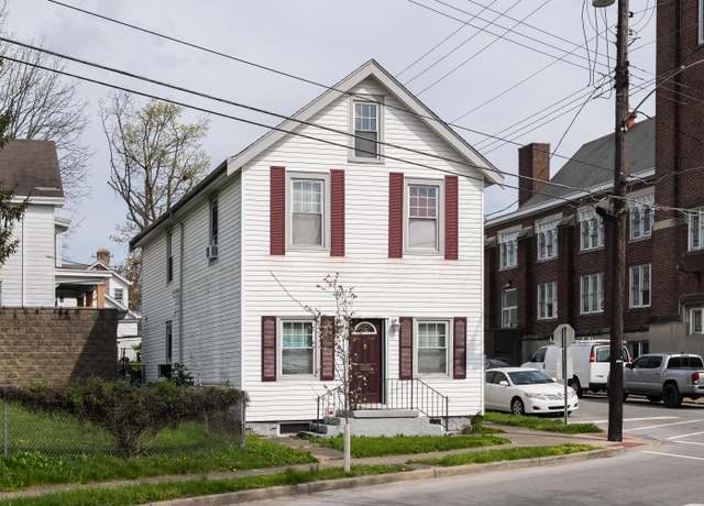 Property at 3832 Decoursey Ave, Covington, KY 41015, 2 beds, 2 baths