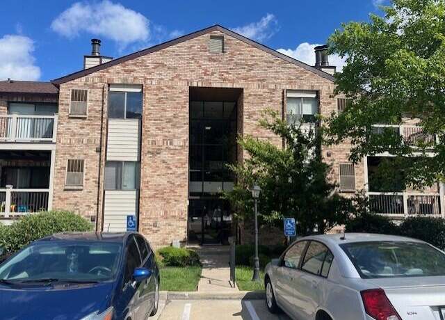 Property at 46 Woodland Hills Dr #8, Southgate, KY 41071, 2 beds, 2 baths