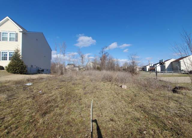 Property at 696 Norbie Dr, Burlington, KY 41005