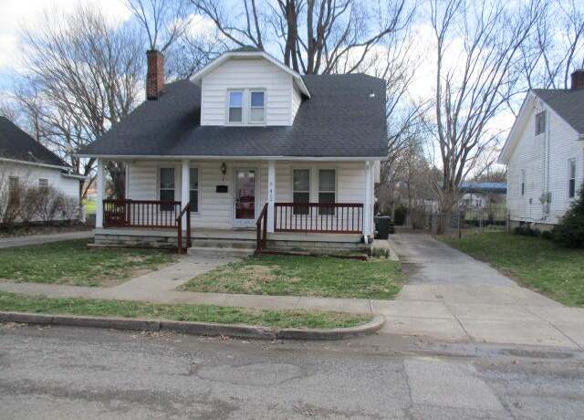 Property at 412 Liberty St, Falmouth, KY 41040, 2 beds, 1.5 baths