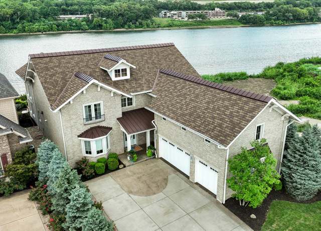 Property at 525 Manhattan Blvd, Dayton, KY 41074, 3 beds, 2.5 baths